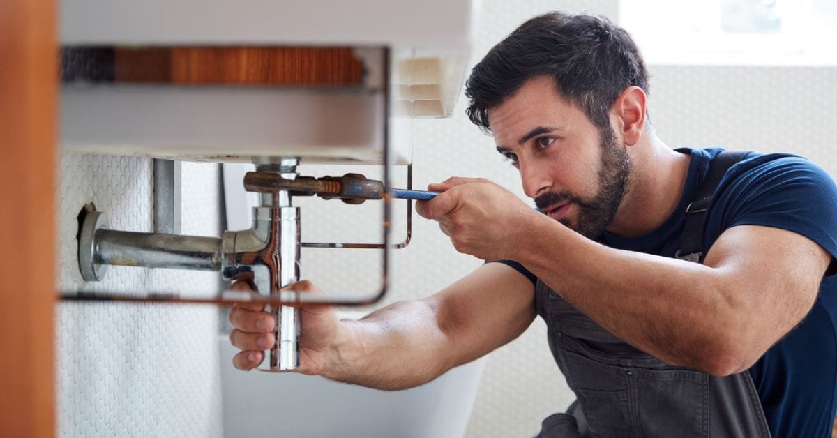 How to Stop Pipes From Making Noise